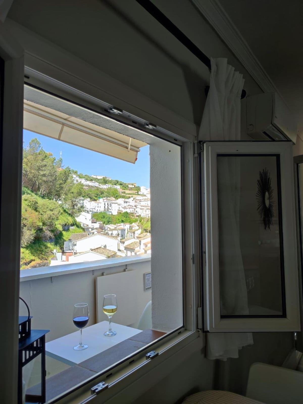 La Rosa Gris Apartment Setenil De Las Bodegas Exterior photo